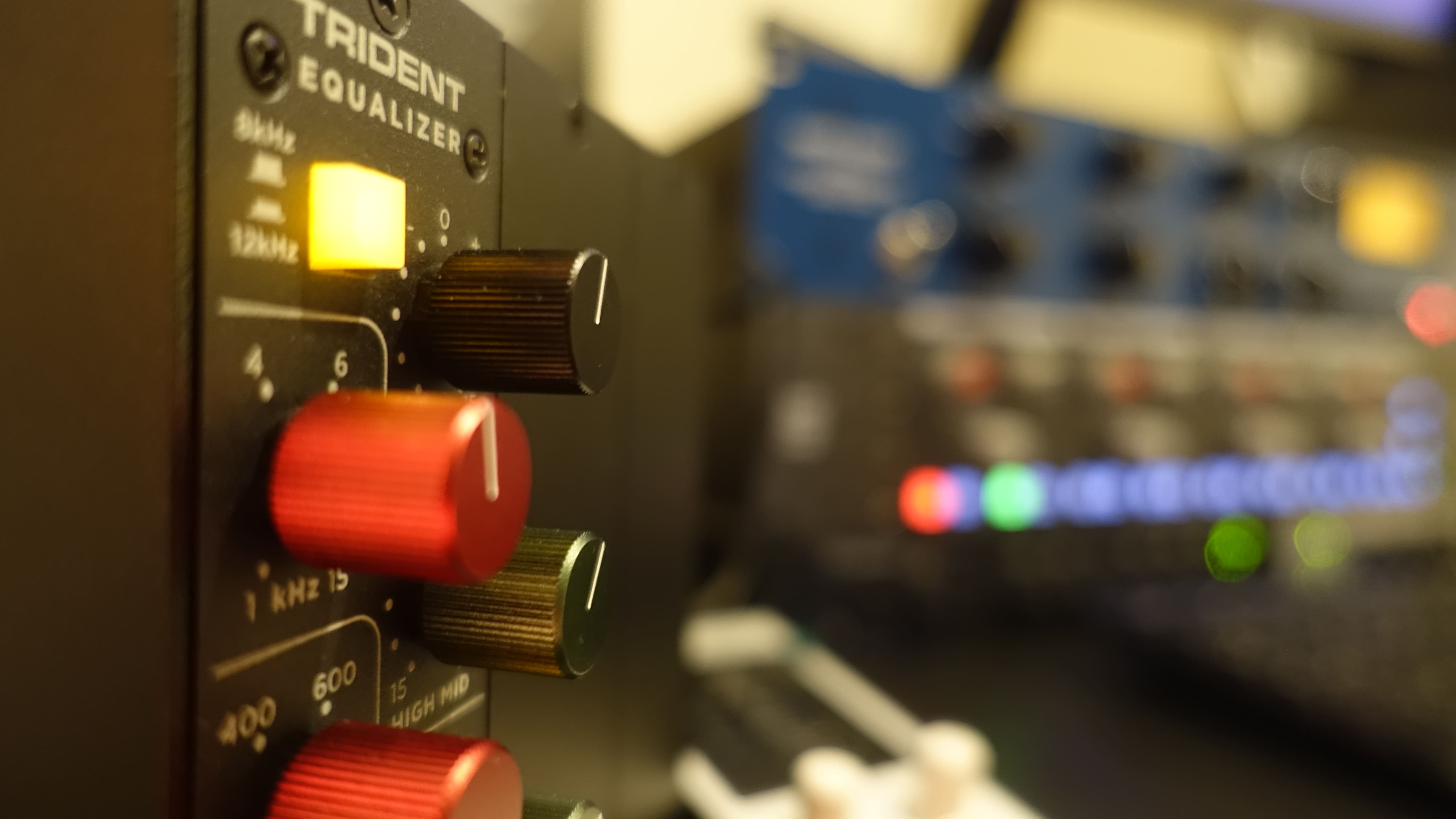 Egaliseur Trident 80B du studio Couleur de Son
